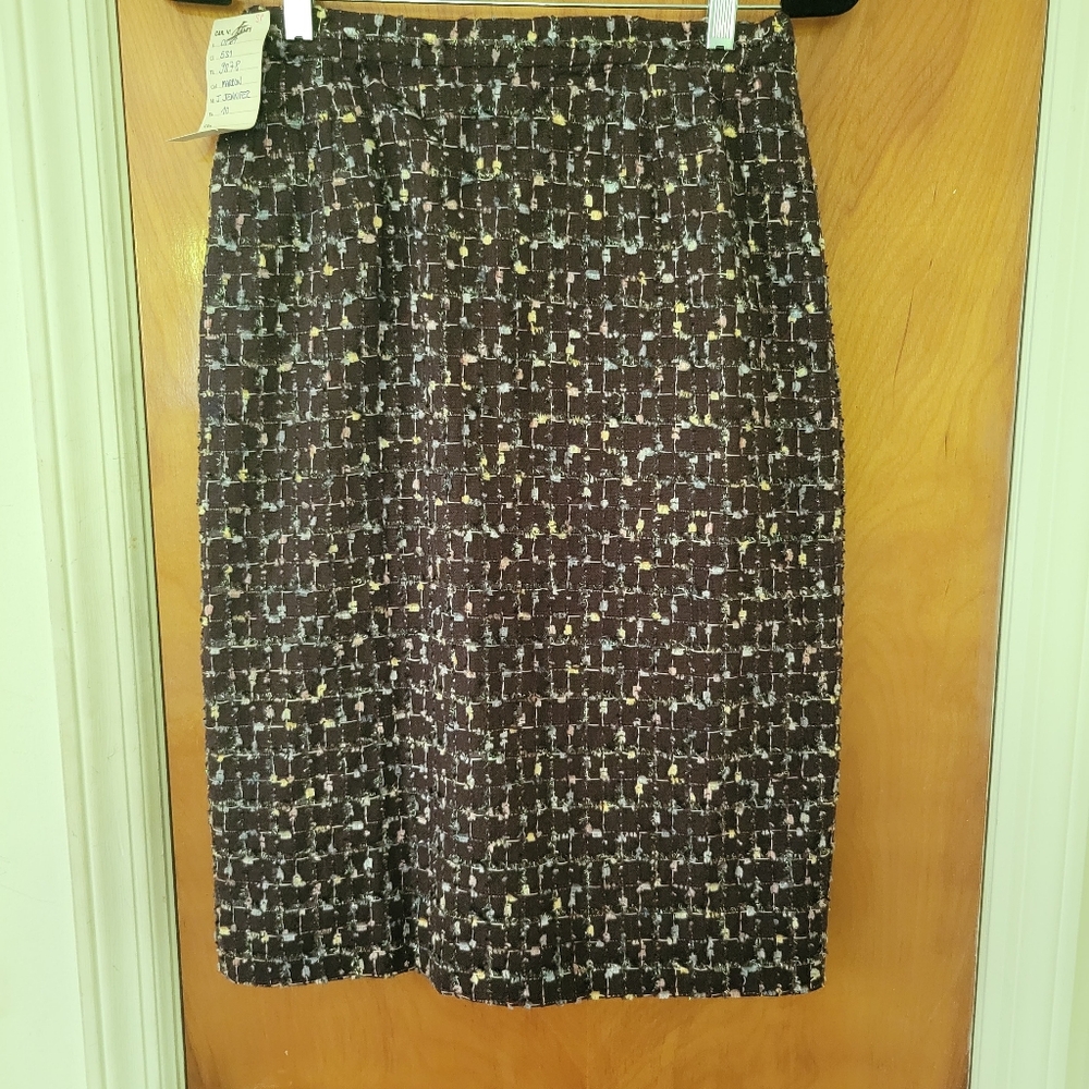 "Confetti" Skirt with Back Vent - Size 10